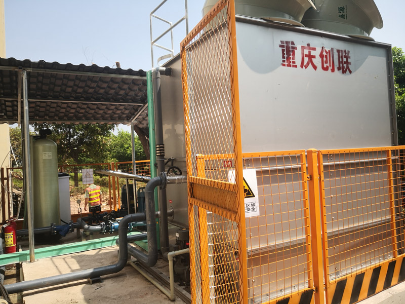 方形復(fù)合流不銹鋼閉式冷卻塔案例